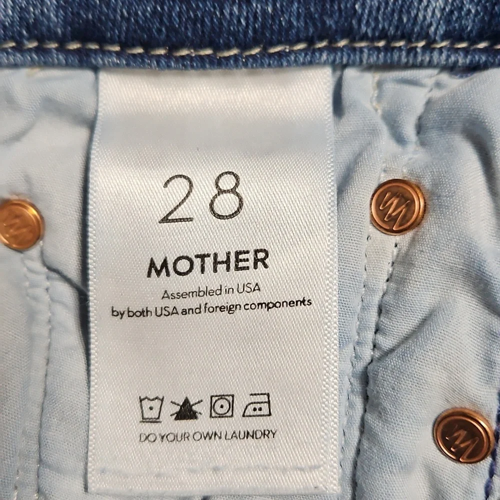 MOTHER Skinny Jeans in Medium Blue Denim - Picture 6 of 6